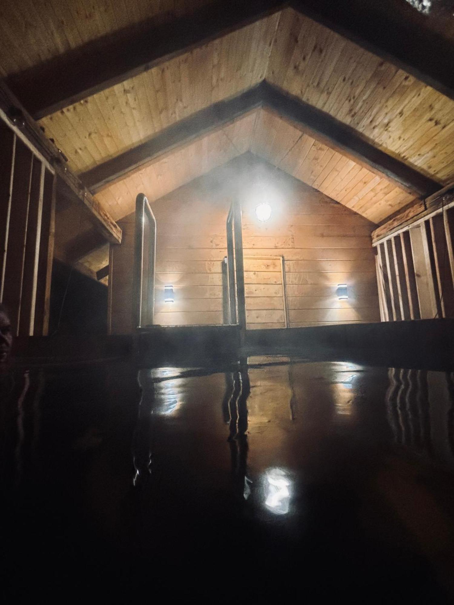 Sosnowy Dworek Sabat Imielno  エクステリア 写真